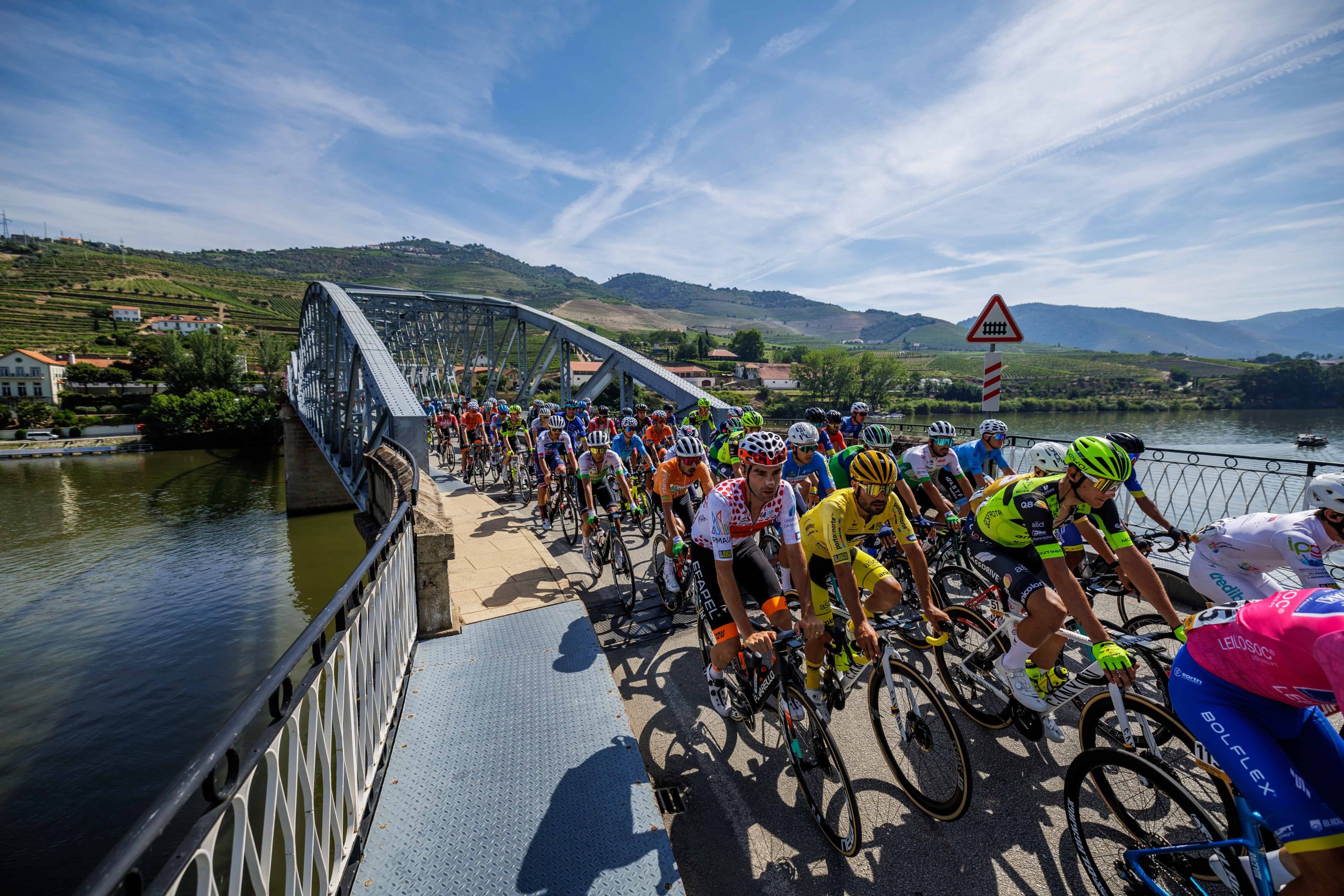 3 Grande Prémio do Douro: 3a etapa Alijó, 16/06/2023 - Decorreu hoje a 3ª etapa do 3º Grande Prémio de Ciclismo do Douro Internacional que percorreu estradas entre Pinhão e Alijó.
(Miguel Pereira/Global Imagens)