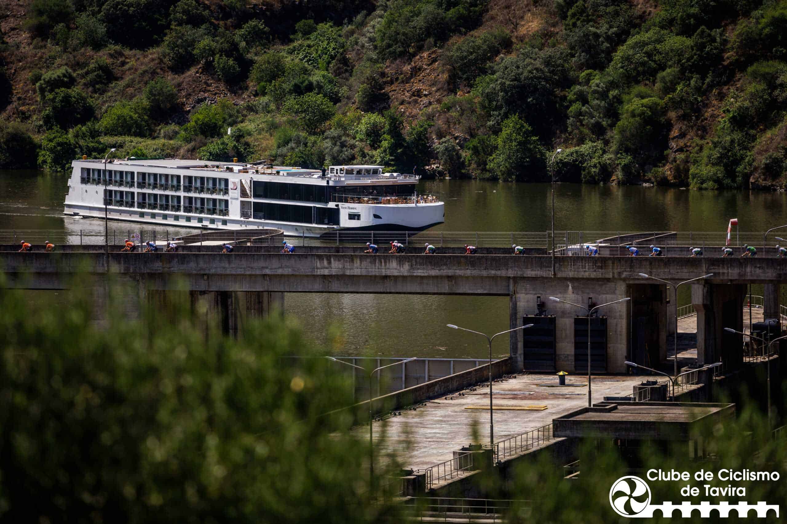 3 Grande Prémio do Douro: 3a etapa Alijó, 16/06/2023 - Decorreu hoje a 3ª etapa do 3º Grande Prémio de Ciclismo do Douro Internacional que percorreu estradas entre Pinhão e Alijó.
(Miguel Pereira/Global Imagens)