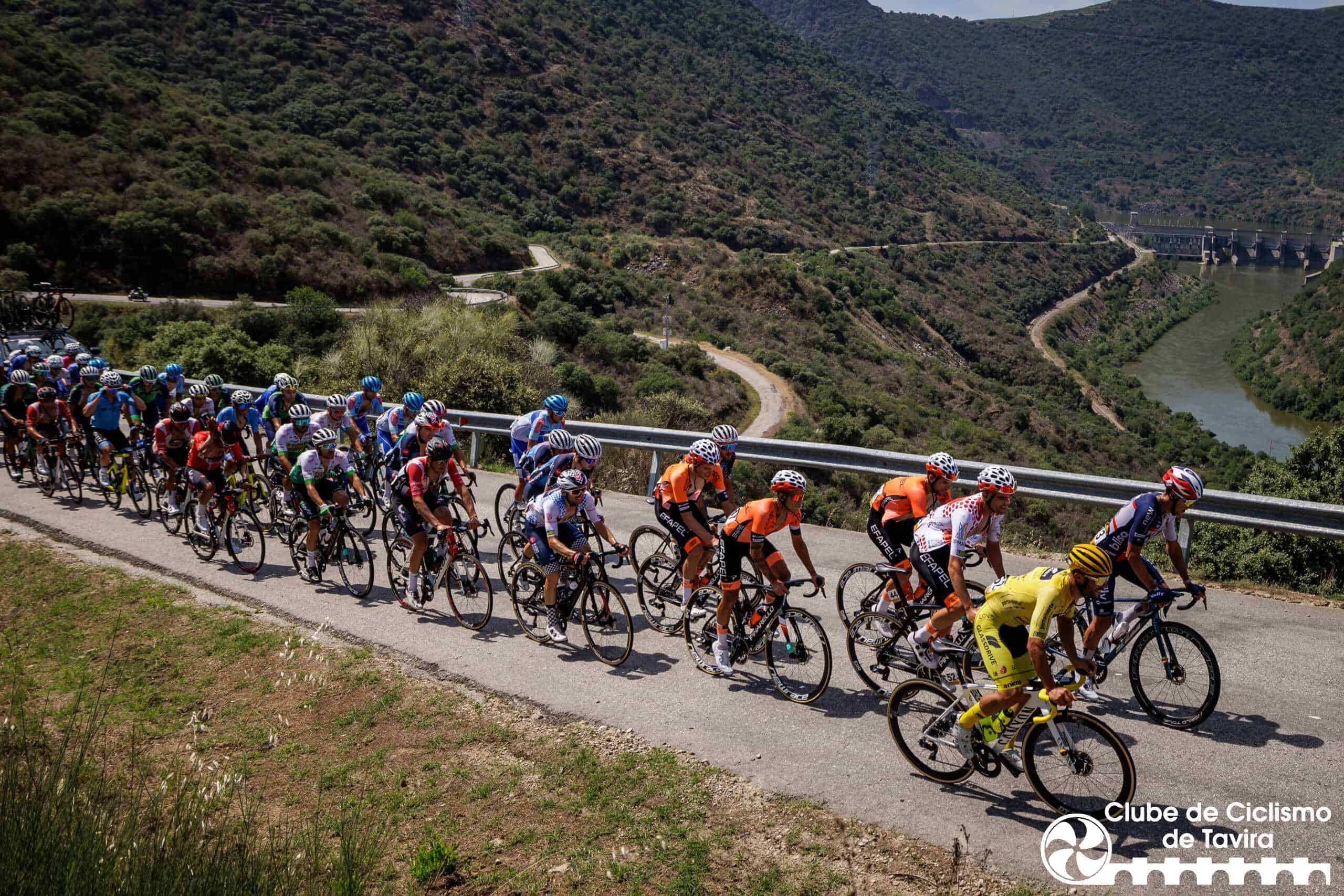 3 Grande Prémio do Douro: 3a etapa Alijó, 16/06/2023 - Decorreu hoje a 3ª etapa do 3º Grande Prémio de Ciclismo do Douro Internacional que percorreu estradas entre Pinhão e Alijó.
(Miguel Pereira/Global Imagens)